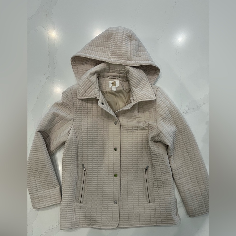 Women's Gallery Beige Hooded Quilted Jacket Size M